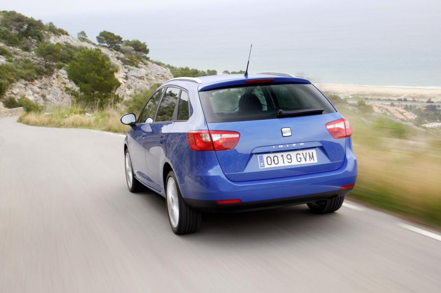  Seat Ibiza ST 2010 года  (фото 13 из 102)